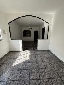 Casa de Vila com 2 Quartos para alugar, 80m² no Centro, Nova Iguaçu