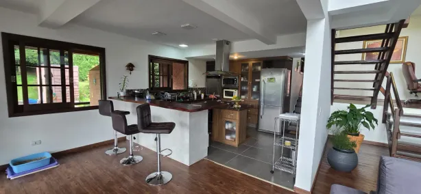 Casa de Condomínio com 3 Quartos à venda, 232m² no Rondinha, Campo Largo