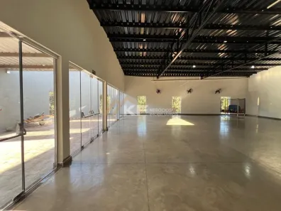 Loja / Salão / Ponto Comercial à venda, 300m² no Jardim Santana, Cravinhos