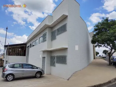 Galpão / Depósito / Armazém à venda, 215m² no Centro, Salto