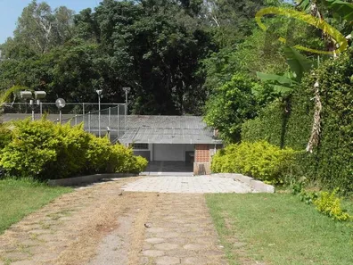 Casa Comercial com 4 Quartos para venda ou aluguel, 1000m² no Granja Nossa Senhora Aparecida, Embu das Artes