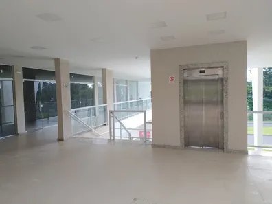 Loja / Salão / Ponto Comercial à venda, 20m² no Vila de Abrantes (Abrantes), Camaçari