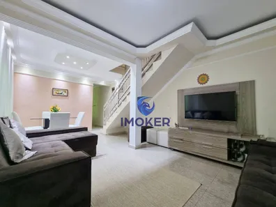 Sobrado com 3 Quartos à venda, 180m² no Jardim do Castelo, Ferraz de Vasconcelos