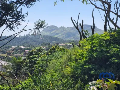 Fazenda / Sítio / Chácara com 3 Quartos à venda, 1000m² no , Mairinque