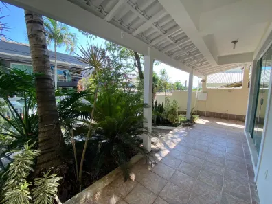 Casa de Condomínio com 5 Quartos para alugar, 261m² no São José do Imbassaí, Maricá