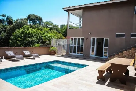 Fazenda / Sítio / Chácara com 4 Quartos à venda, 315m² no Centro, Jarinu