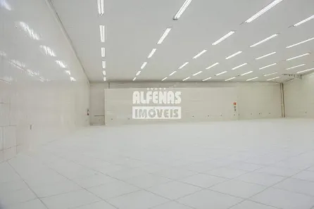 Galpão / Depósito / Armazém à venda, 1300m² no Santa Marta, Ribeirão das Neves