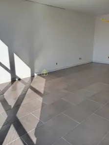 Conjunto Comercial / Sala para alugar, 42m² no Aterrado, Volta Redonda