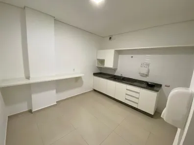 Loja / Salão / Ponto Comercial para alugar, 209m² no Centro, Cascavel
