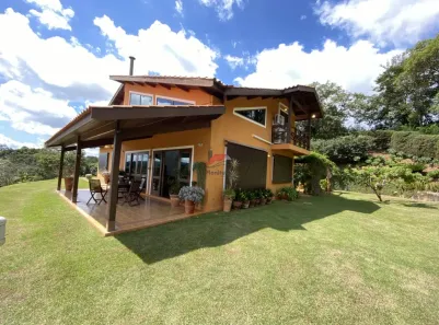 Fazenda / Sítio / Chácara com 5 Quartos à venda, 450m² no , Ibiúna