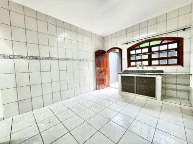 Sobrado com 2 Quartos para alugar, 82m² no Mosteiro, Itanhaém