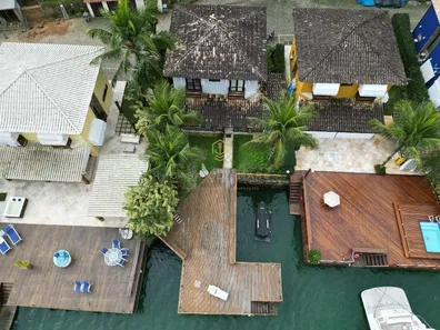 Casa de Condomínio com 5 Quartos à venda, 180m² no Ponta da Cruz, Angra dos Reis
