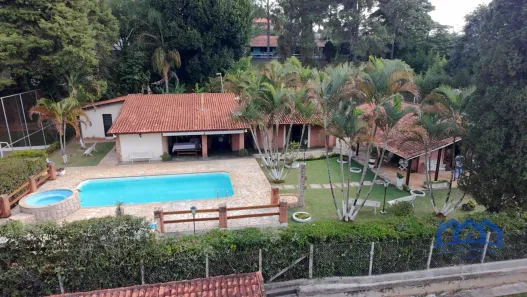 Fazenda / Sítio / Chácara com 4 Quartos à venda, 2057m² no , Mairinque