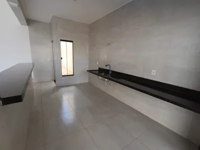 Casa com 3 Quartos à venda, 125m² no Setor Cristina II, Trindade