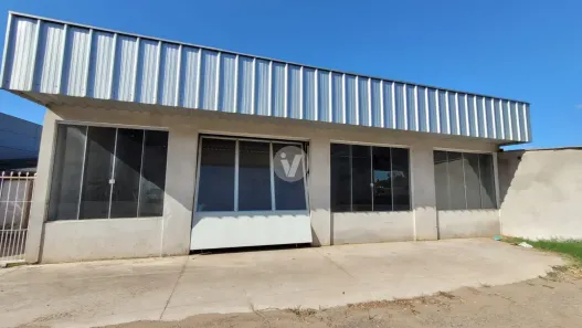 Galpão / Depósito / Armazém com 1 Quarto à venda, 260m² no Juscelino Kubitschek, Santa Maria