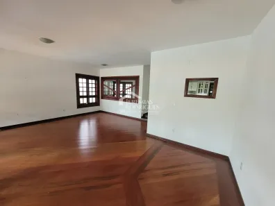 Casa de Condomínio com 4 Quartos para alugar, 1050m² no Nossa Senhora do Perpétuo Socorro, Pindamonhangaba
