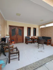 Casa de Condomínio com 4 Quartos à venda, 200m² no Centro, Nilópolis