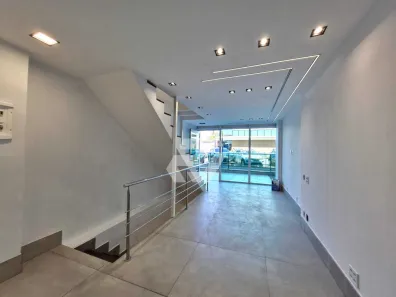 Loja / Salão / Ponto Comercial à venda, 83m² no Recreio dos Bandeirantes, Rio de Janeiro