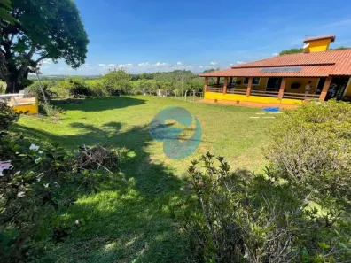 Fazenda / Sítio / Chácara com 3 Quartos para alugar, 350m² no Jardim Colonial I, Araçoiaba da Serra
