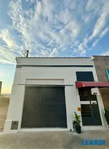 Loja / Salão / Ponto Comercial à venda, 104m² no Centro, Atibaia