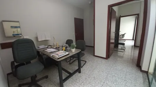 Casa Comercial para alugar, 257m² no Centro, Jacareí