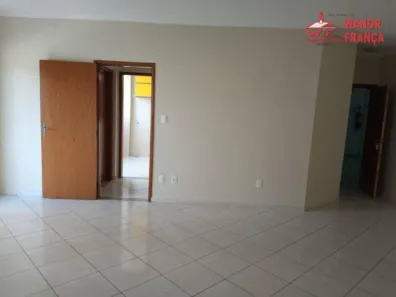 Apartamento com 3 Quartos para alugar, 156m² no Pedregulho, Guaratinguetá