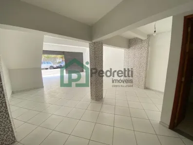 Loja / Salão / Ponto Comercial para alugar, 45m² no Duas Pedras, Nova Friburgo
