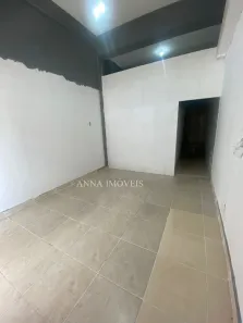 Loja / Salão / Ponto Comercial com 1 Quarto para alugar, 46m² no Aterrado, Volta Redonda