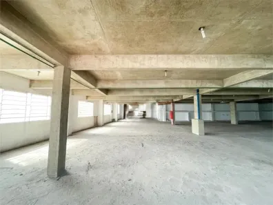 Galpão / Depósito / Armazém para alugar, 671m² no Jardim Flórida, Barueri