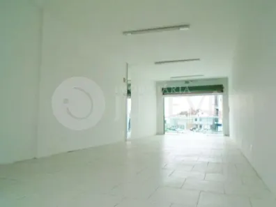 Loja / Salão / Ponto Comercial para alugar, 40m² no Maracanã, Colombo