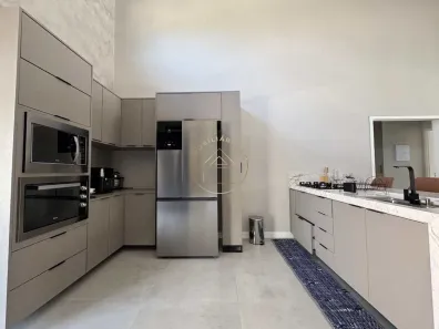 Fazenda / Sítio / Chácara com 4 Quartos à venda, 1300m² no , Mairinque