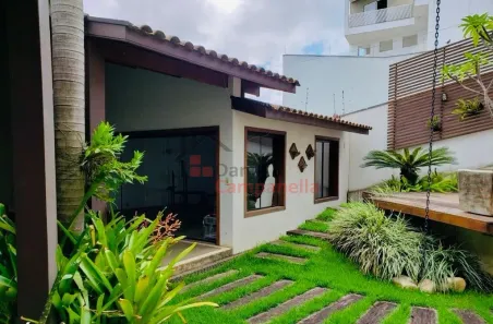 Sobrado com 3 Quartos à venda, 271m² no Pousada dos Campos I, Pouso Alegre