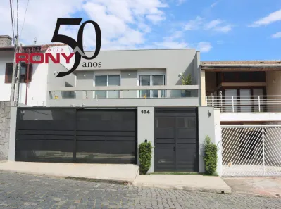 Sobrado com 3 Quartos à venda, 353m² no Vila Paraíba, Guaratinguetá