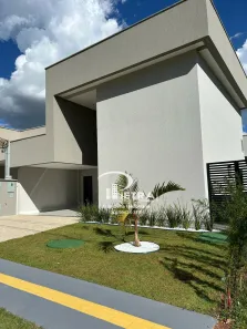 Casa com 4 Quartos à venda, 202m² no Jardins Nápoles, Senador Canedo