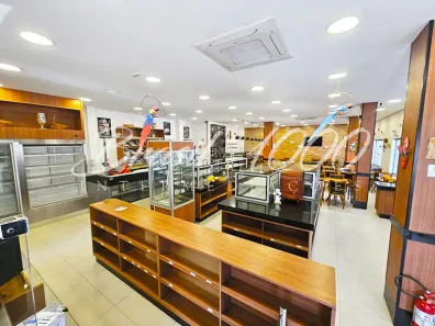 Loja / Salão / Ponto Comercial à venda, 150m² no Centro, Tremembé