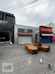 Loja / Salão / Ponto Comercial à venda, 219m² no Centro, Cotia