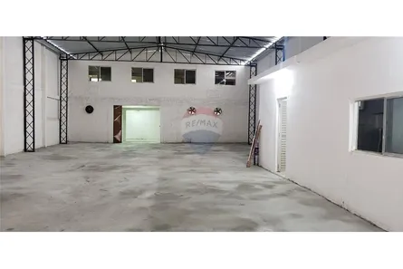 Galpão / Depósito / Armazém à venda, 242m² no Santo Inácio, Cabo de Santo Agostinho