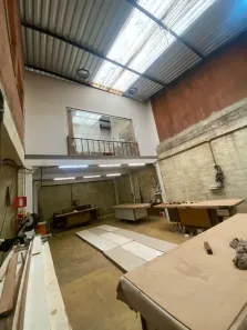 Galpão / Depósito / Armazém à venda, 587m² no Jardim Canadá, Nova Lima