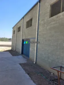 Galpão / Depósito / Armazém com 1 Quarto à venda, 400m² no Granjas Reunidas São Vicente, São José da Lapa
