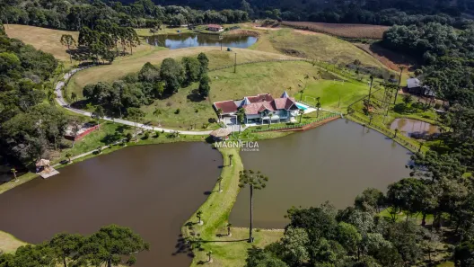 Fazenda / Sítio / Chácara com 8 Quartos à venda, 800m² no Marapicu, Nova Iguaçu