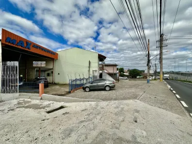 Galpão / Depósito / Armazém com 2 Quartos para venda ou aluguel, 202m² no Juscelino Kubitschek, Santa Maria