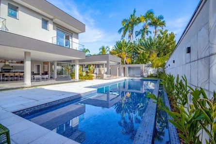 Casa de Condomínio com 7 Quartos à venda, 948m² no Jardim Acapulco, Guarujá