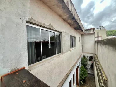 Casa com 3 Quartos à venda, 200m² no Jardim Kika, São Paulo