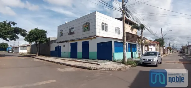 Prédio Inteiro com 3 Quartos à venda, 150m² no Santa Maria, Brasília