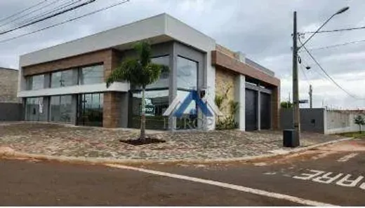 Loja / Salão / Ponto Comercial para alugar, 110m² no Jardim do Café, Cambé