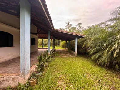 Fazenda / Sítio / Chácara com 3 Quartos à venda, 206m² no Jardim Aguapeu, Itanhaém