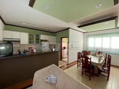 Conjunto Comercial / Sala com 3 Quartos à venda, 213m² no Centro, São Carlos