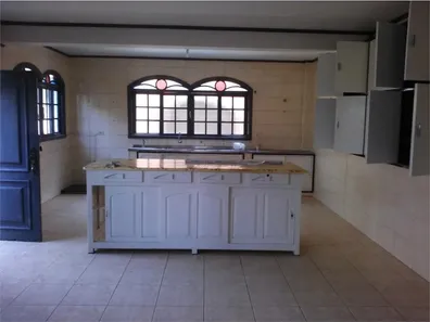 Sobrado com 3 Quartos à venda, 620m² no Jardim Valflor, Embu-Guaçu