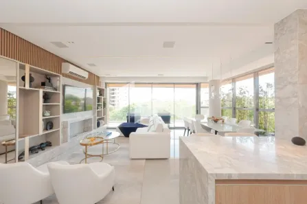Apartamento com 3 Quartos para alugar, 152m² no Água Verde, Curitiba
