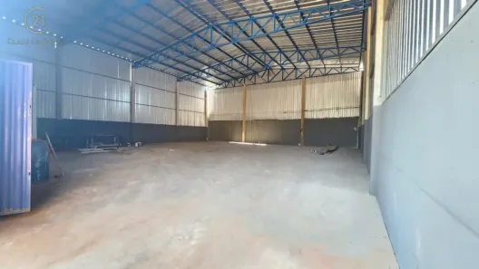 Galpão / Depósito / Armazém com 1 Quarto para alugar, 360m² no Jardim Silvino, Cambé